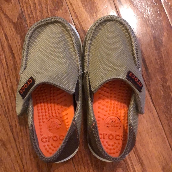 CROCS Other - 🛍SALE🛍Toddler Boys Croc 8/9 casual Velcro shoes